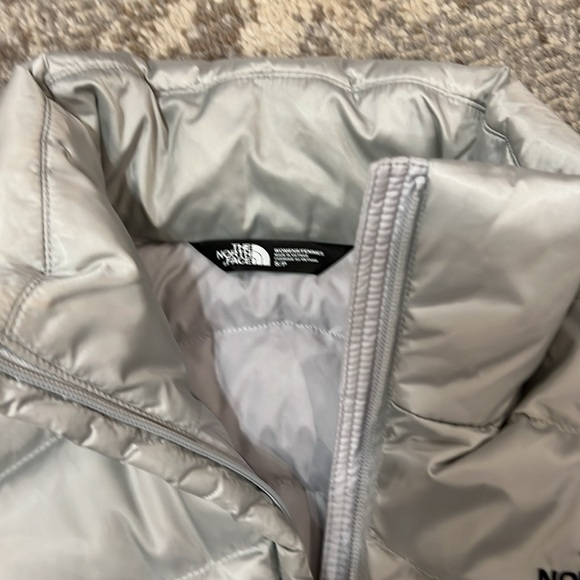 The North Face womens vest - Picture 2 of 3